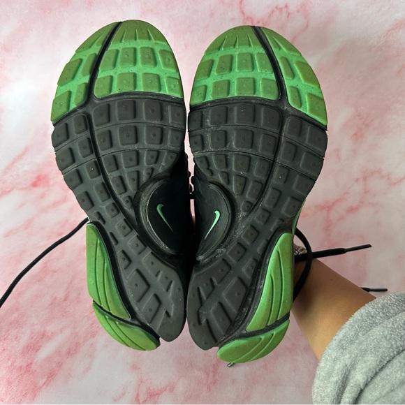 NIKE Presto Sneakers Green Glow Shoes US 4Y UNISEX - Picture 13 of 13